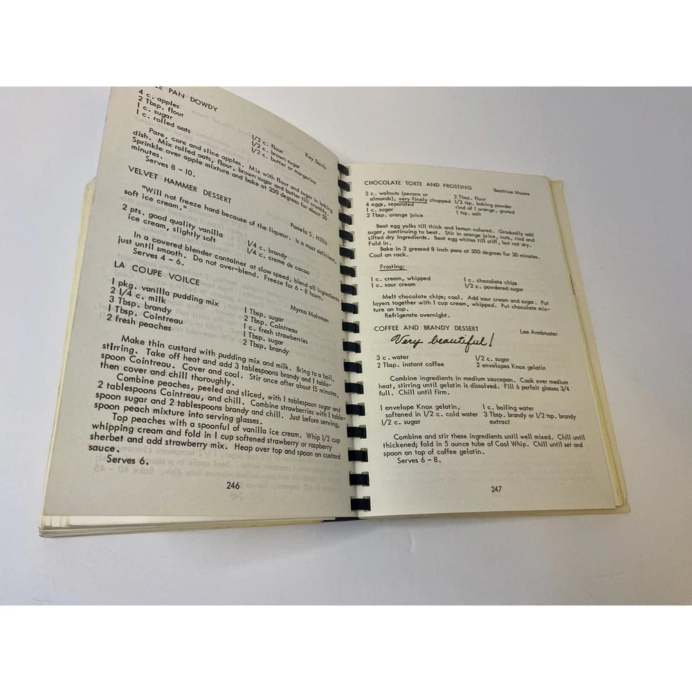 California Cookbook It's A Happy Day First‎ Presbyterian Church Petaluma 1976
